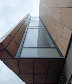 Wohnmöbel mit PCM: Passive Kühlung und Wärmespeicherung für komfortablere Räume